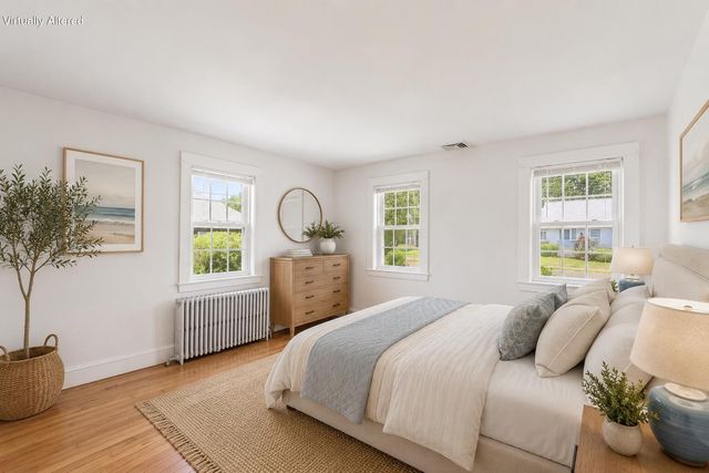 35 Walnut Street, Hyannis, MA 02601