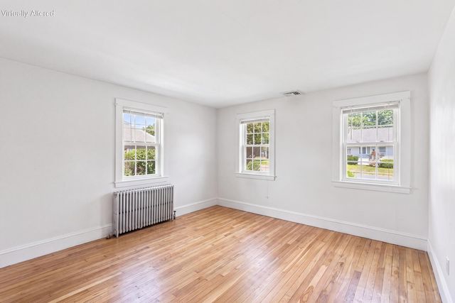 35 Walnut Street, Hyannis, MA 02601