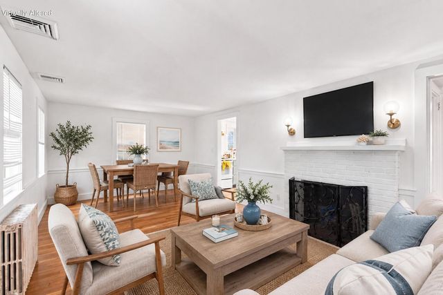 35 Walnut Street, Hyannis, MA 02601