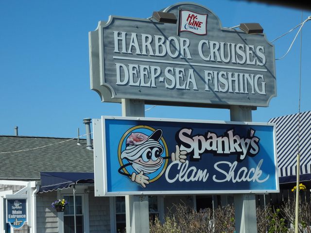 35 Walnut Street, Hyannis, MA 02601