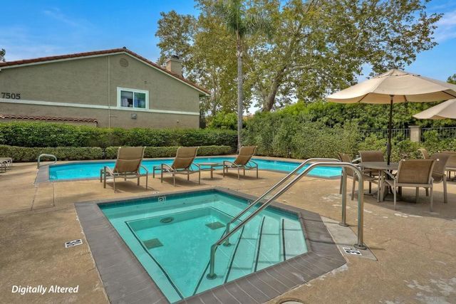 7425 Charmant 2902, San Diego, CA 92122