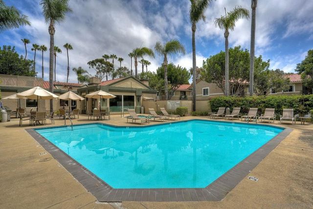 7425 Charmant 2902, San Diego, CA 92122