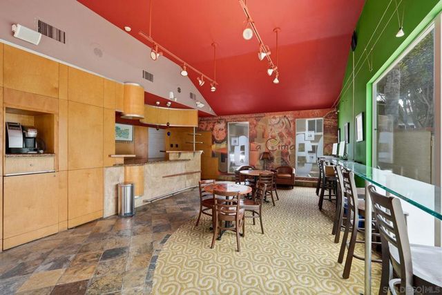 7425 Charmant 2902, San Diego, CA 92122