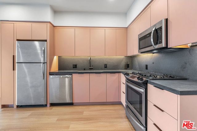 10601 Washington Boulevard 328, Culver City, CA 90232