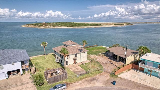 100 Bayshore Dr, Ingleside On The Bay, TX 78362