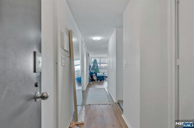 7002 Boulevard East 26C, Guttenberg, NJ 07093