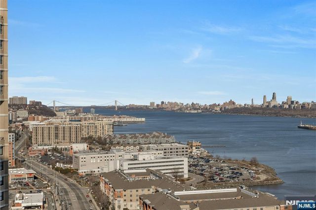 7002 Boulevard East 26C, Guttenberg, NJ 07093