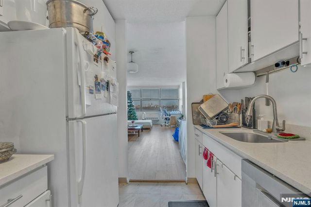 7002 Boulevard East 26C, Guttenberg, NJ 07093