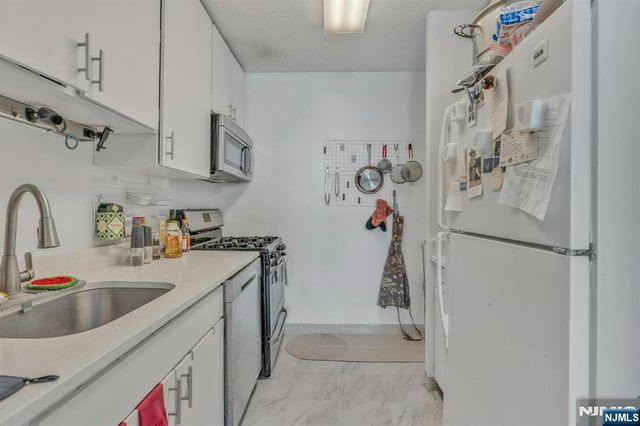 7002 Boulevard East 26C, Guttenberg, NJ 07093
