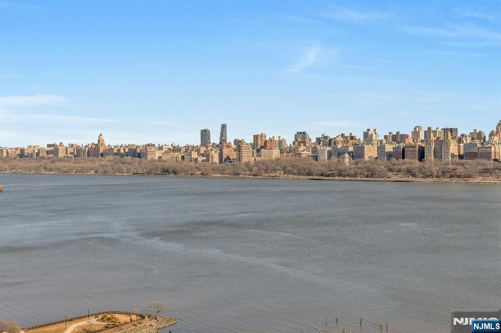 7002 Boulevard East 26C, Guttenberg, NJ 07093