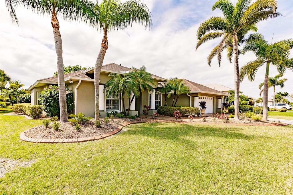 254 ROTONDA BOULEVARD E, Rotonda West, FL 33947