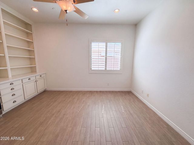 7420 W CRABAPPLE Drive, Peoria, AZ 85383