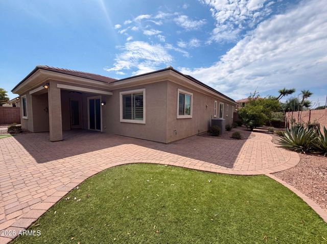 7420 W CRABAPPLE Drive, Peoria, AZ 85383
