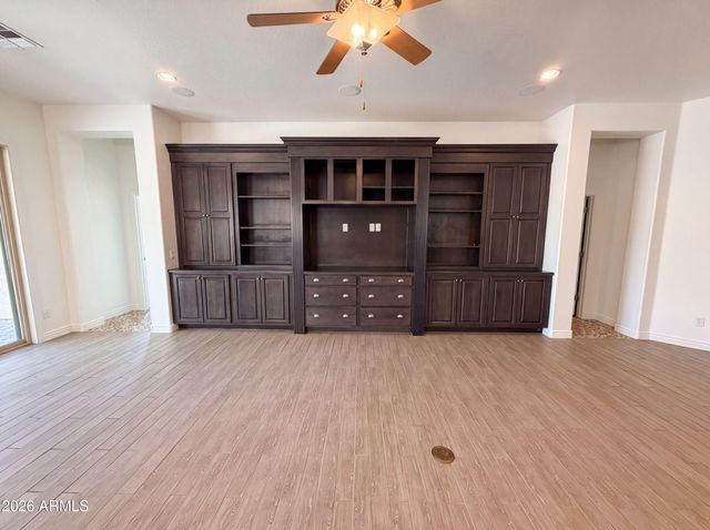 7420 W CRABAPPLE Drive, Peoria, AZ 85383