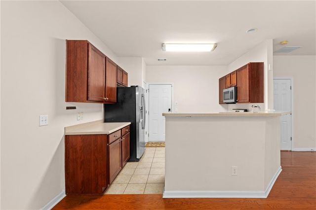 3287 Welmingham SW Drive, Atlanta, GA 30331