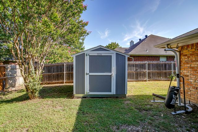 1301 Windy Meadows Drive, Burleson, TX 76028