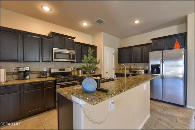 7521 RED CEDAR Drive, El Paso, TX 79911