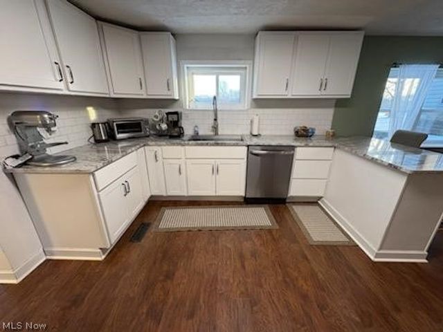 3915 Orchardview Drive SE, East Canton, OH 44730