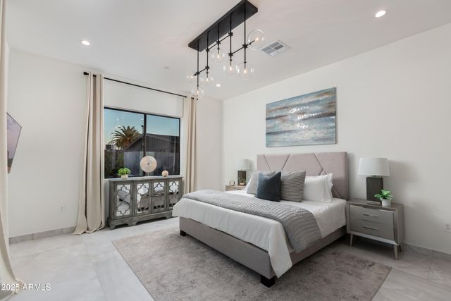 8402 E HEATHERBRAE Drive, Scottsdale, AZ 85251