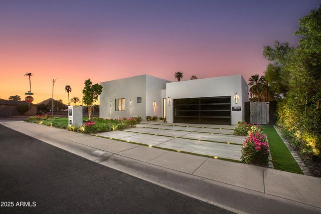 8402 E HEATHERBRAE Drive, Scottsdale, AZ 85251