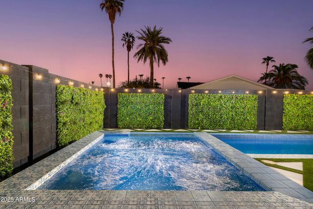 8402 E HEATHERBRAE Drive, Scottsdale, AZ 85251