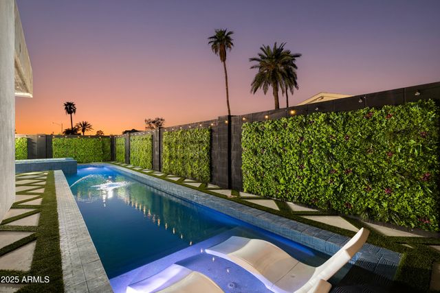 8402 E HEATHERBRAE Drive, Scottsdale, AZ 85251