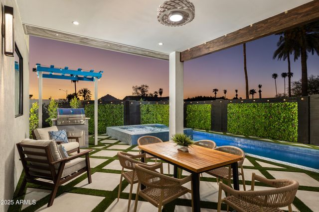 8402 E HEATHERBRAE Drive, Scottsdale, AZ 85251