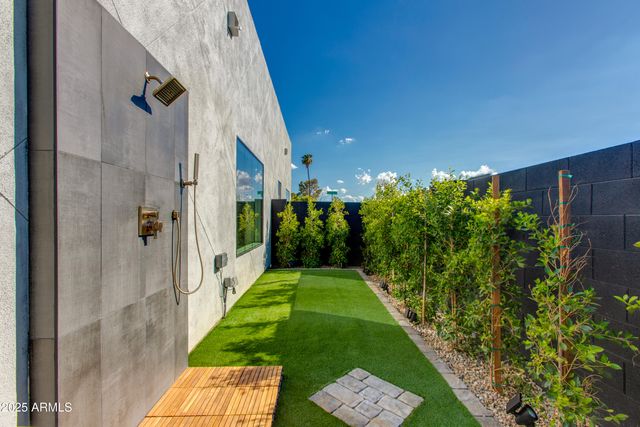 8402 E HEATHERBRAE Drive, Scottsdale, AZ 85251