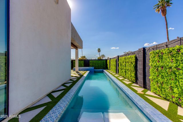 8402 E HEATHERBRAE Drive, Scottsdale, AZ 85251