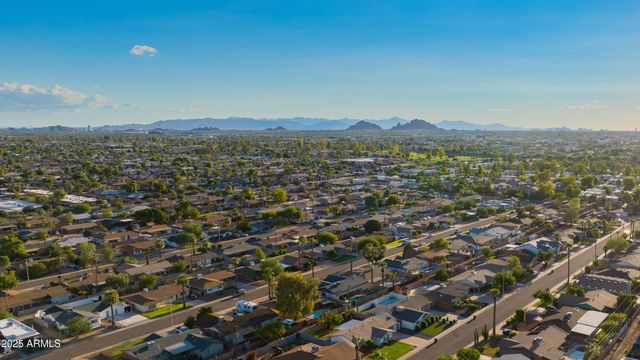 8402 E HEATHERBRAE Drive, Scottsdale, AZ 85251