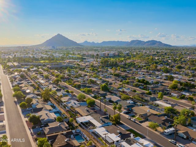 8402 E HEATHERBRAE Drive, Scottsdale, AZ 85251