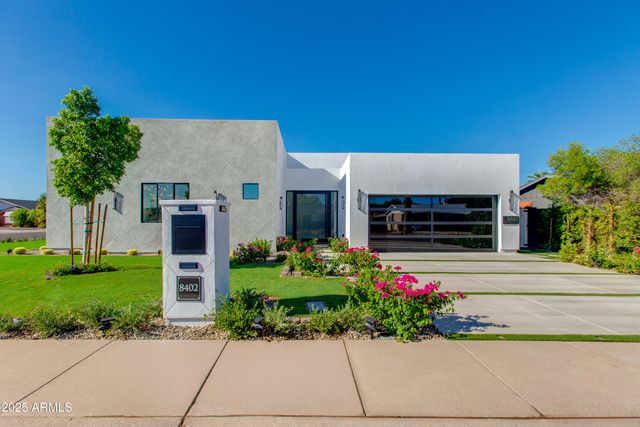 8402 E HEATHERBRAE Drive, Scottsdale, AZ 85251