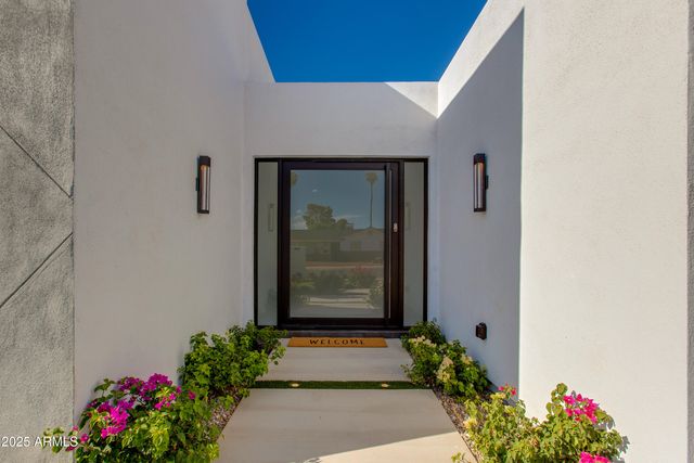 8402 E HEATHERBRAE Drive, Scottsdale, AZ 85251