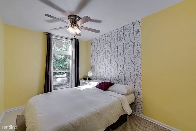 1011 N La Salle Drive 1W, Chicago, IL 60610