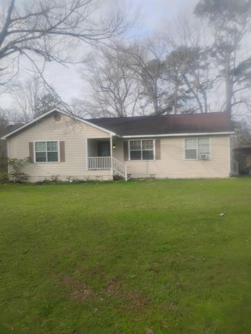 2396 County Road 2050, Hull, TX 77564