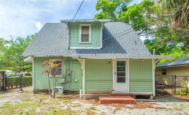 2216 17th Avenue, Vero Beach, FL 32960