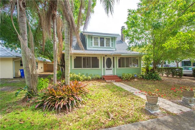 2216 17th Avenue, Vero Beach, FL 32960