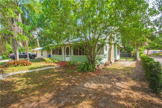 2216 17th Avenue, Vero Beach, FL 32960