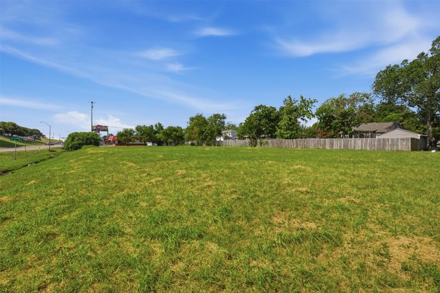 510 I-45, Ferris, TX 75125