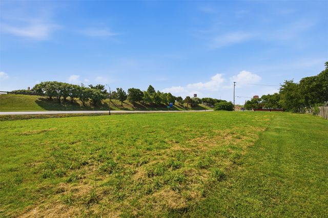 510 I-45, Ferris, TX 75125