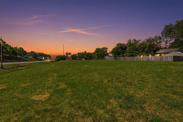 510 I-45, Ferris, TX 75125