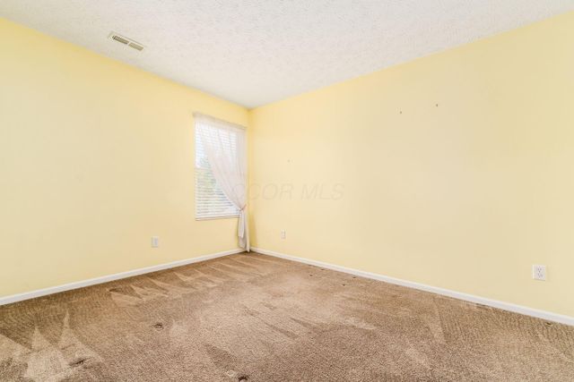 7782 Freesia Street, 229, Blacklick, OH 43004