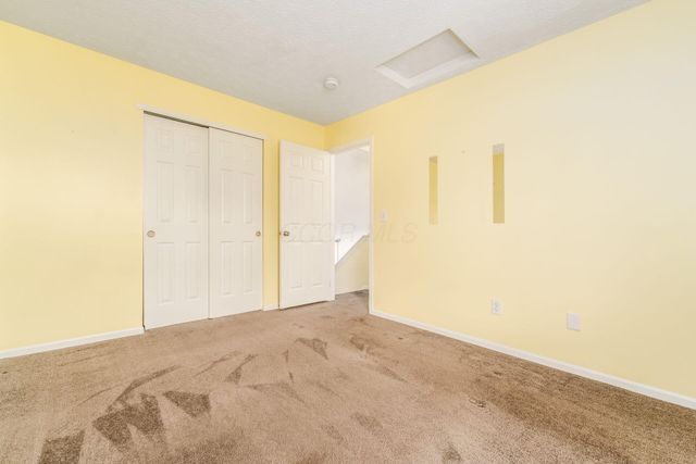 7782 Freesia Street, 229, Blacklick, OH 43004