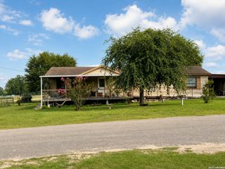 167 RANCH COUNTRY DR, La Vernia, TX 78121