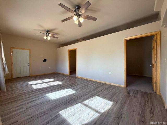 171 Oak St, Burlington, CO 80807