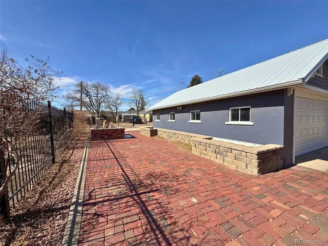 171 Oak St, Burlington, CO 80807