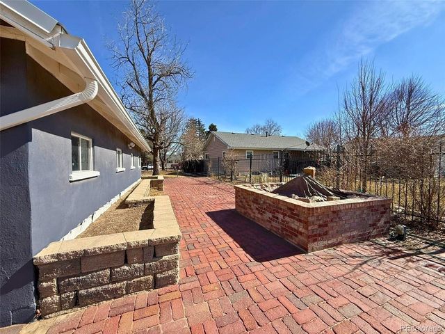 171 Oak St, Burlington, CO 80807