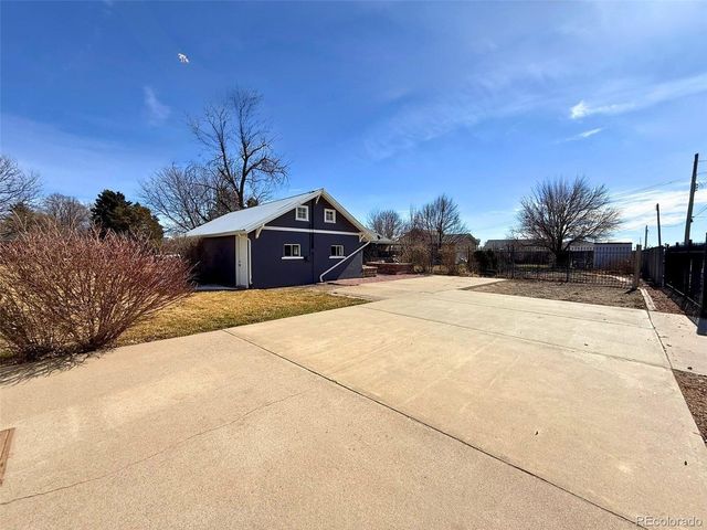 171 Oak St, Burlington, CO 80807