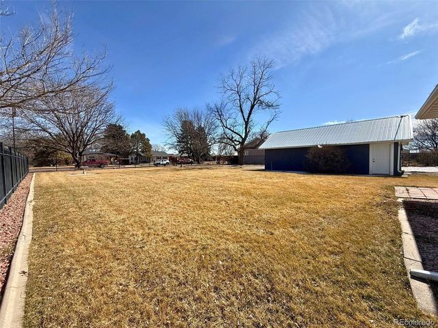 171 Oak St, Burlington, CO 80807