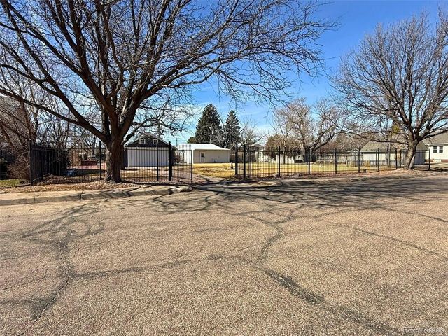 171 Oak St, Burlington, CO 80807